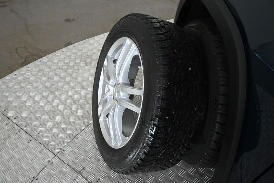 Mercedes-Benz EQB vaihtoauto