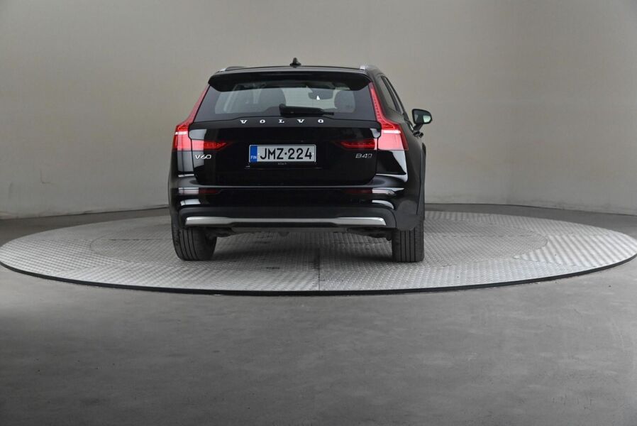 Volvo V60 Cross Country vaihtoauto