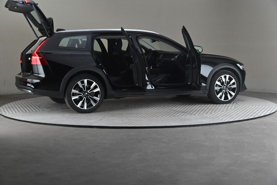 Volvo V60 Cross Country vaihtoauto