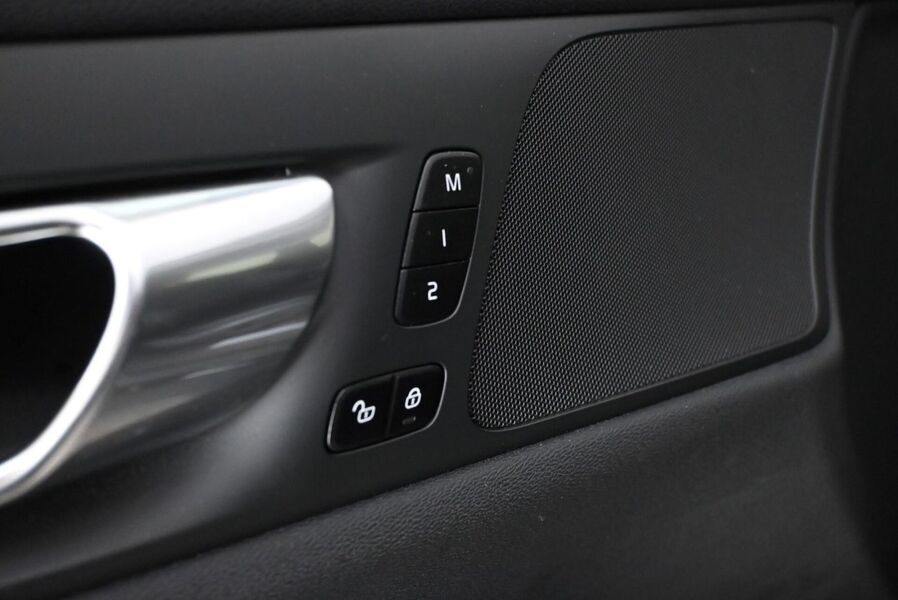 Volvo V60 Cross Country vaihtoauto