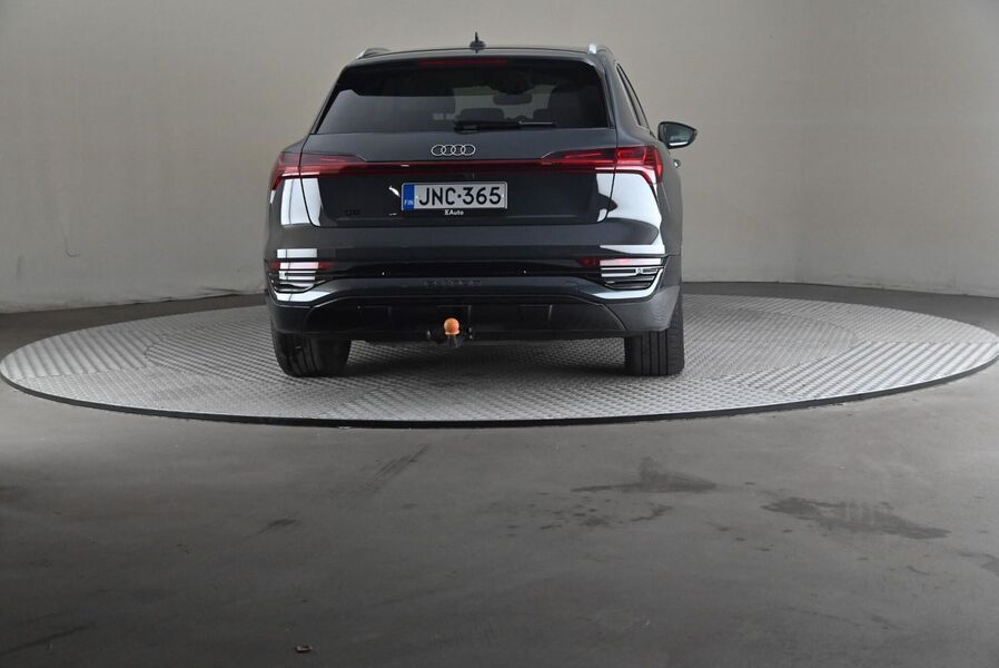 Audi Q8 e-tron vaihtoauto