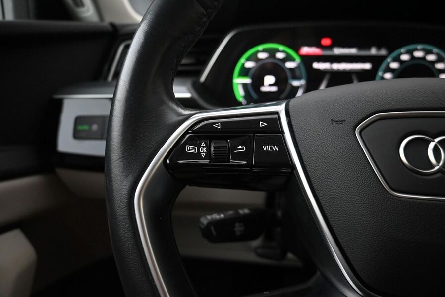 Audi Q8 e-tron vaihtoauto