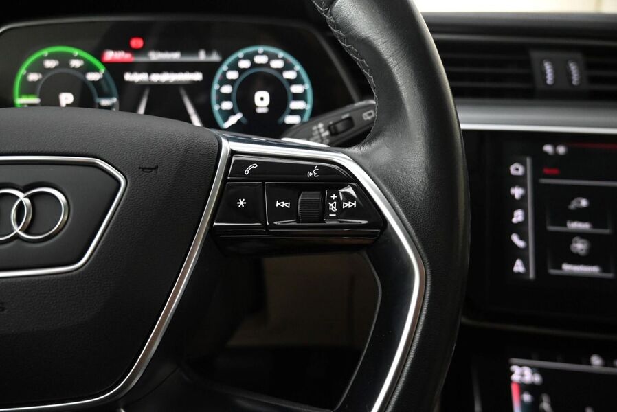 Audi Q8 e-tron vaihtoauto