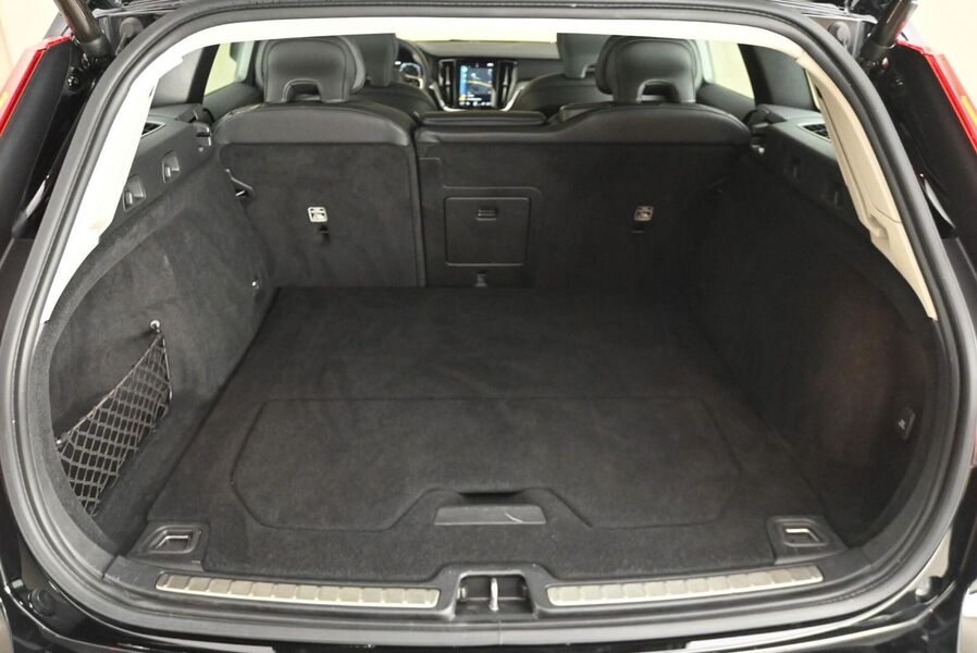 Volvo V60 Cross Country vaihtoauto