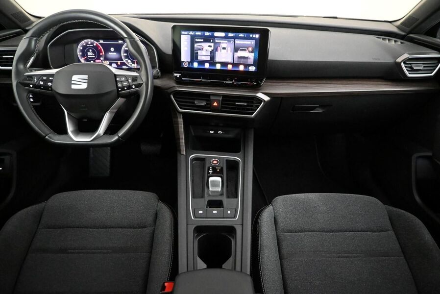 SEAT Leon Sportstourer vaihtoauto