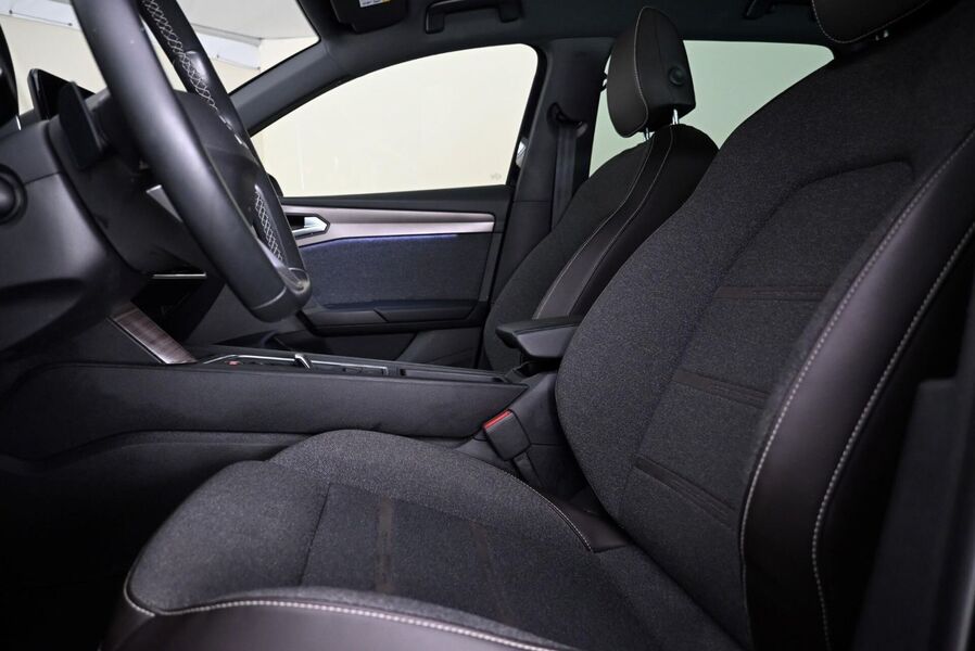 SEAT Leon Sportstourer vaihtoauto