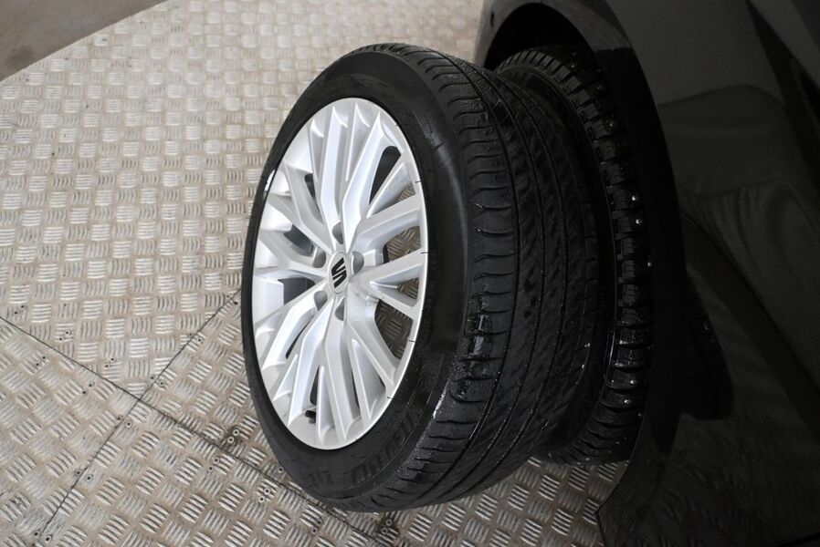 SEAT Leon Sportstourer vaihtoauto