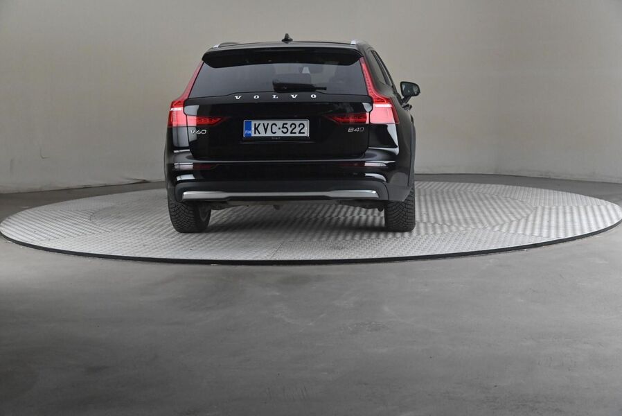 Volvo V60 Cross Country vaihtoauto