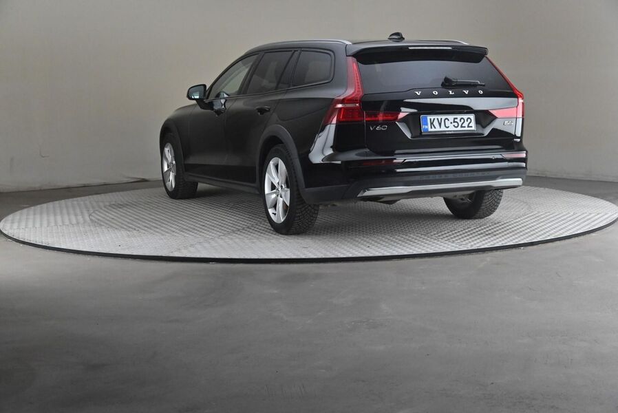 Volvo V60 Cross Country vaihtoauto