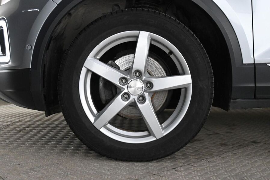 Volkswagen T-Roc vaihtoauto