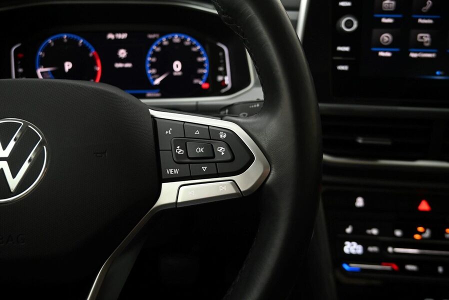 Volkswagen T-Roc vaihtoauto