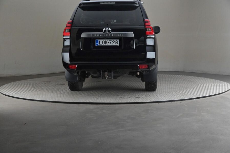 Toyota Land Cruiser vaihtoauto