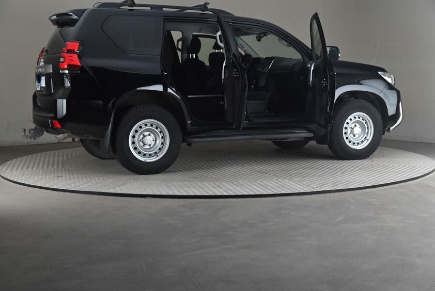 Toyota Land Cruiser vaihtoauto