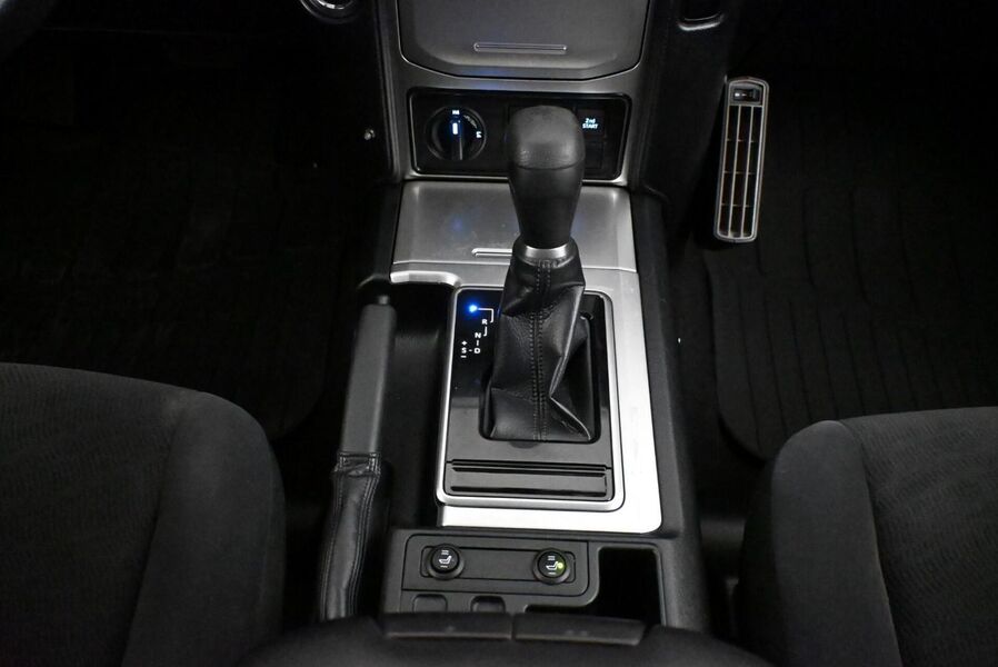 Toyota Land Cruiser vaihtoauto