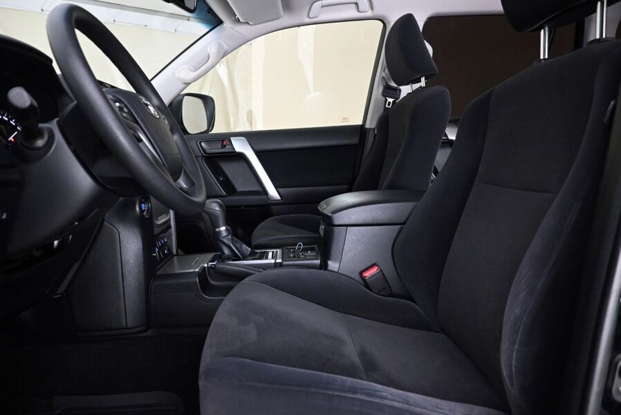 Toyota Land Cruiser vaihtoauto