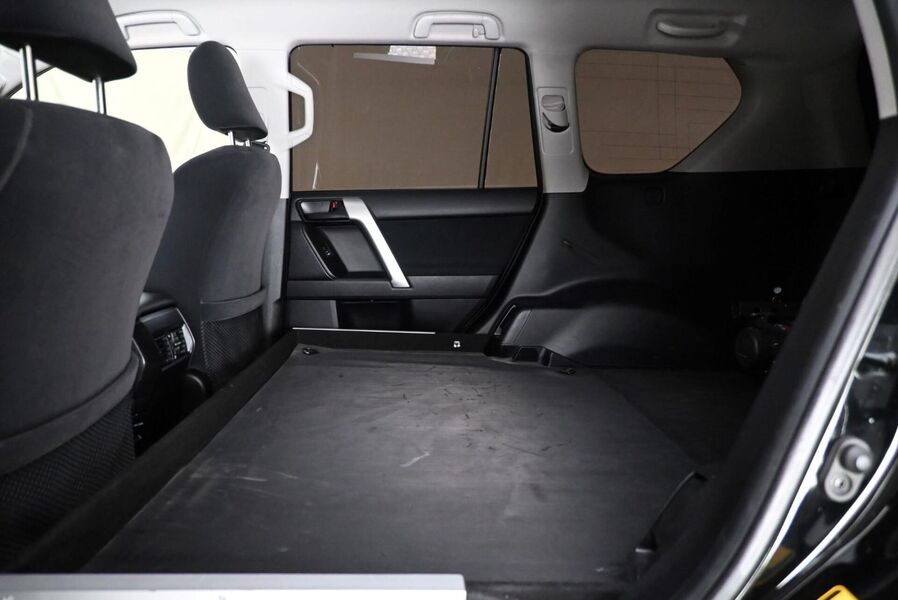 Toyota Land Cruiser vaihtoauto