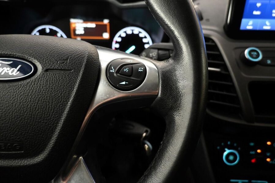 Ford Transit Connect vaihtoauto