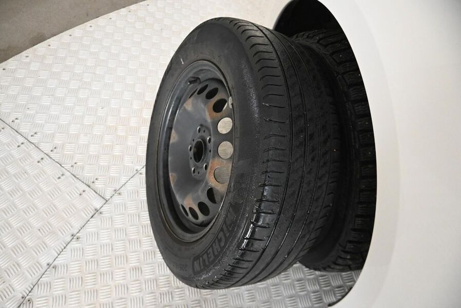 Volkswagen Caddy vaihtoauto