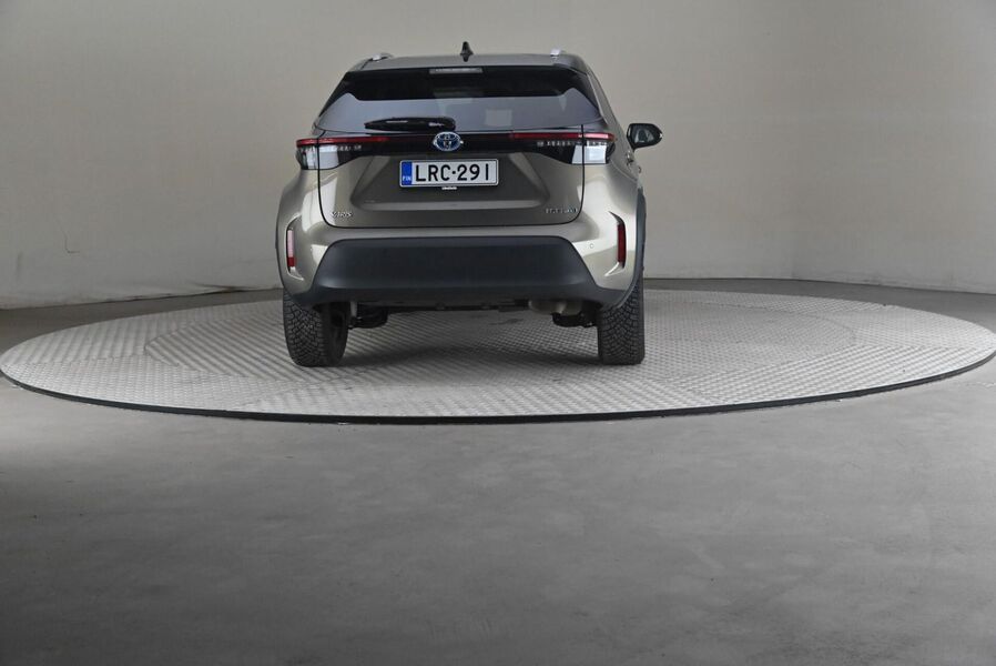 Toyota Yaris Cross vaihtoauto