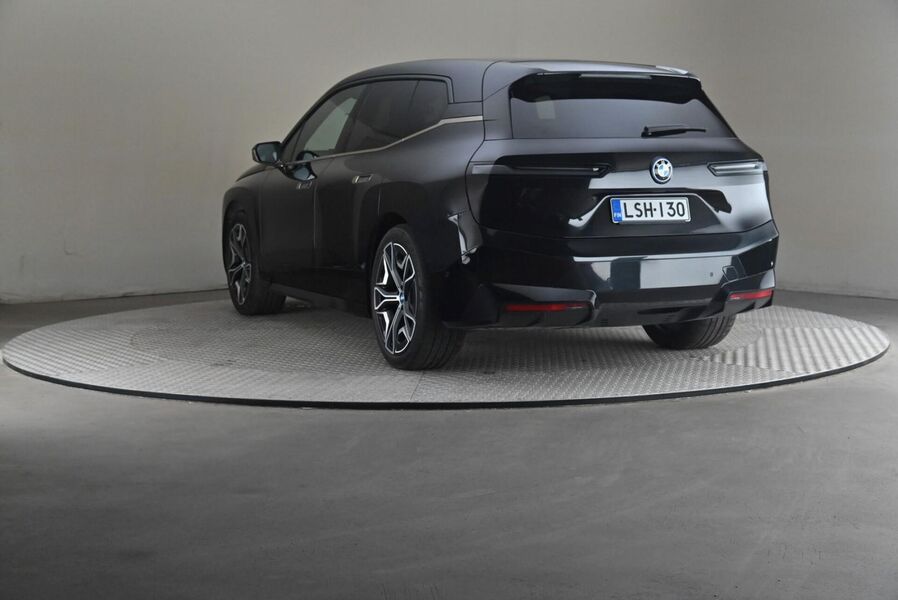 BMW iX vaihtoauto