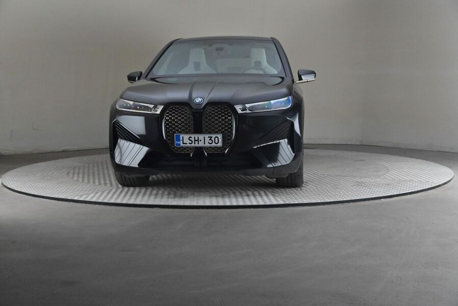 BMW iX vaihtoauto