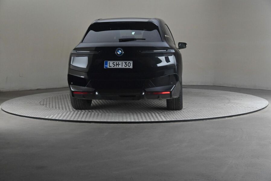 BMW iX vaihtoauto