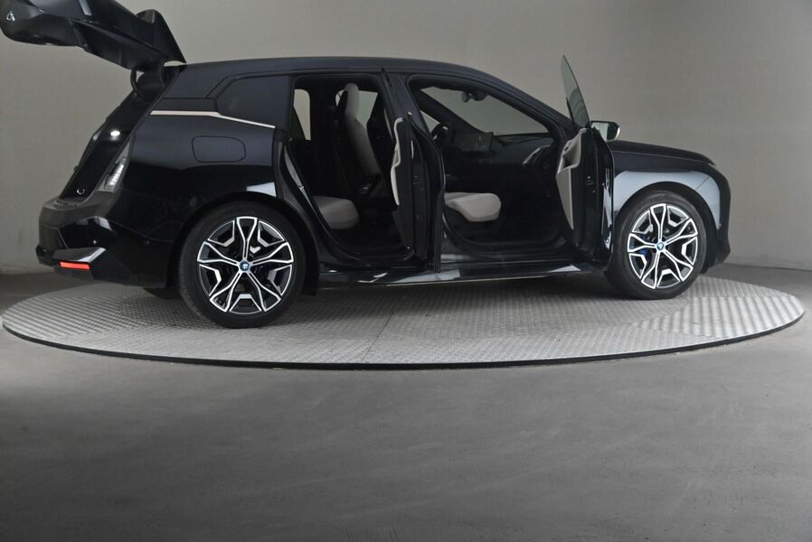 BMW iX vaihtoauto