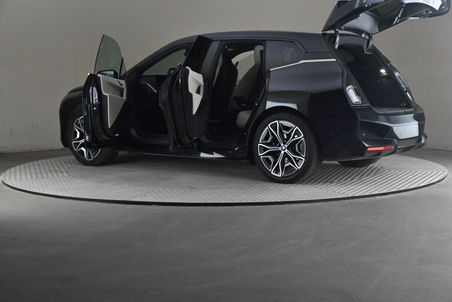 BMW iX vaihtoauto