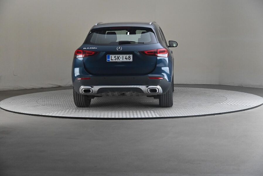 Mercedes-Benz GLA vaihtoauto