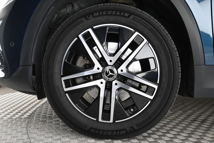 Mercedes-Benz GLA vaihtoauto