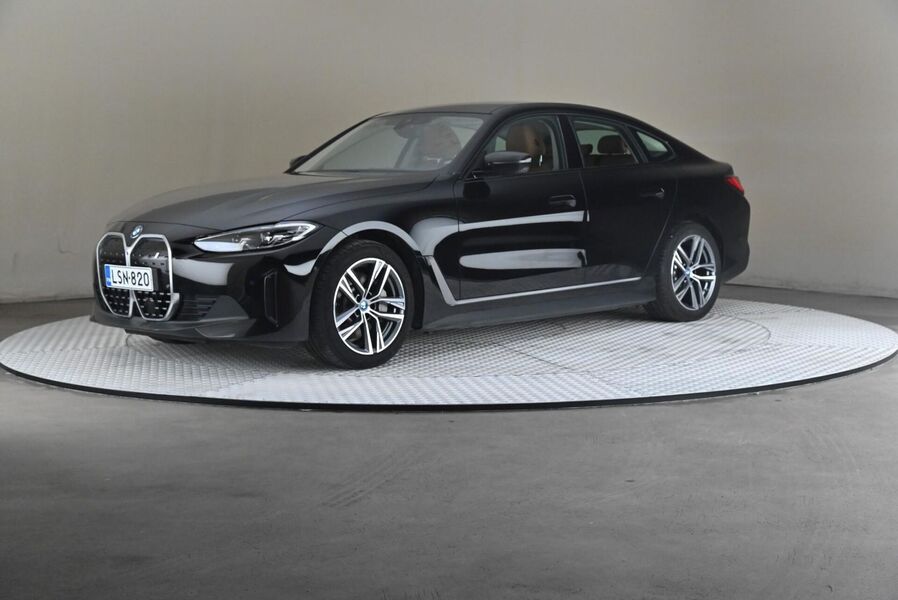 BMW i4 vaihtoauto