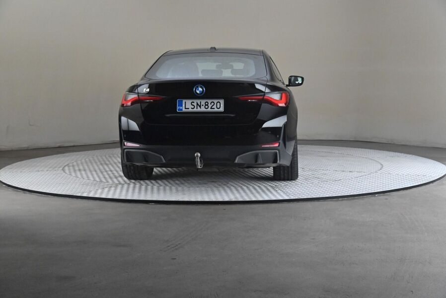 BMW i4 vaihtoauto