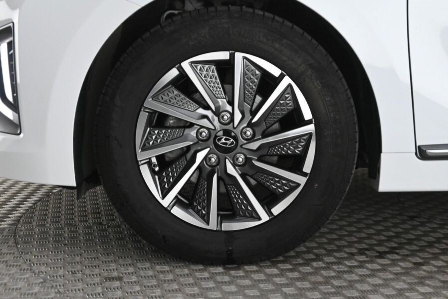 Hyundai IONIQ electric vaihtoauto