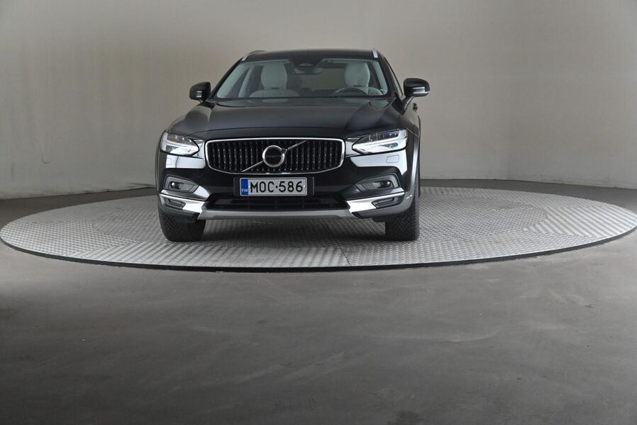 Volvo V90 Cross Country vaihtoauto