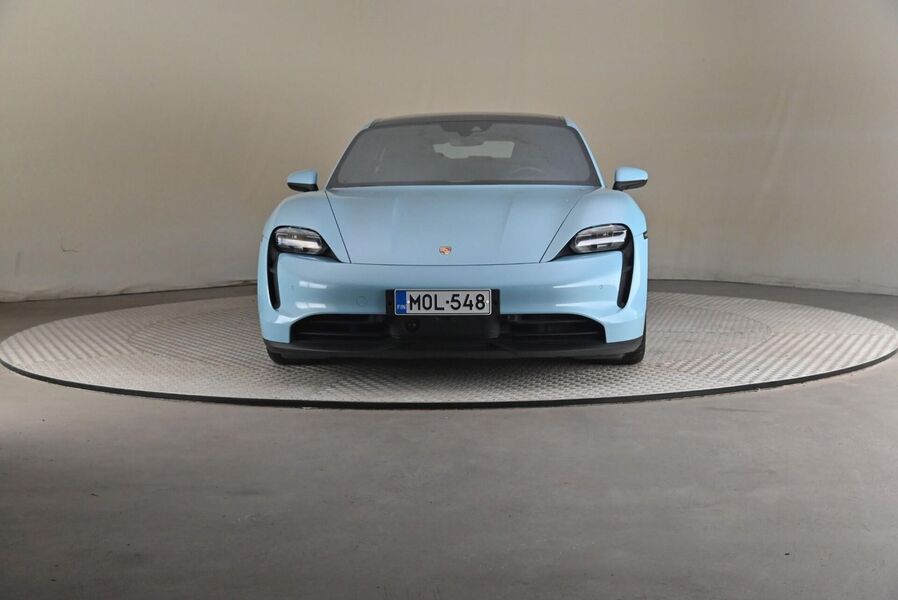 Porsche Taycan vaihtoauto