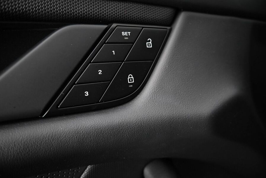 Porsche Taycan vaihtoauto