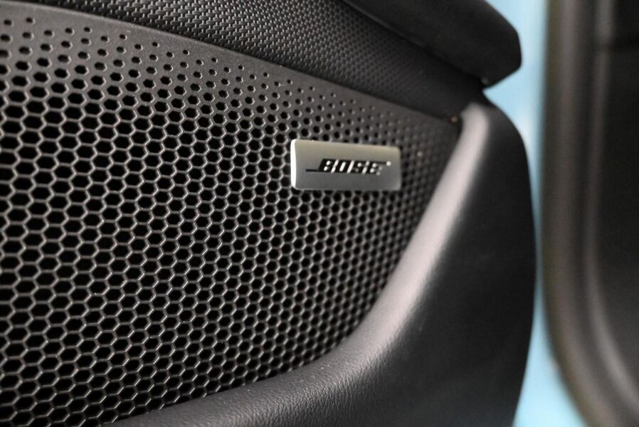 Porsche Taycan vaihtoauto