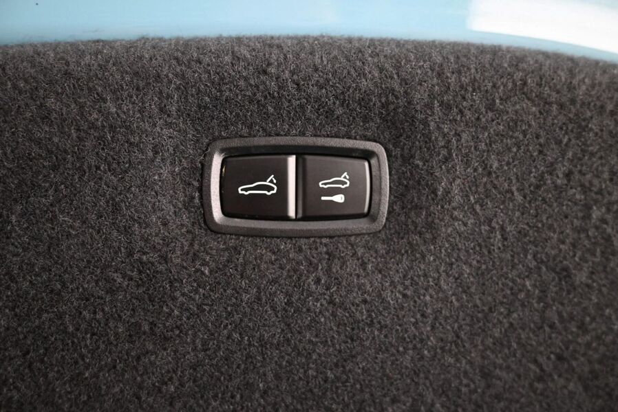 Porsche Taycan vaihtoauto