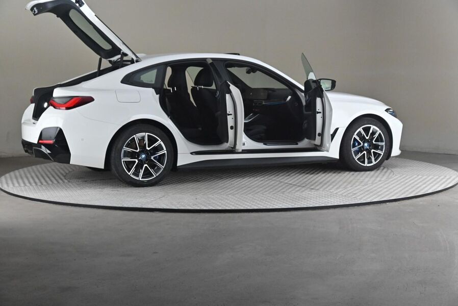 BMW i4 vaihtoauto