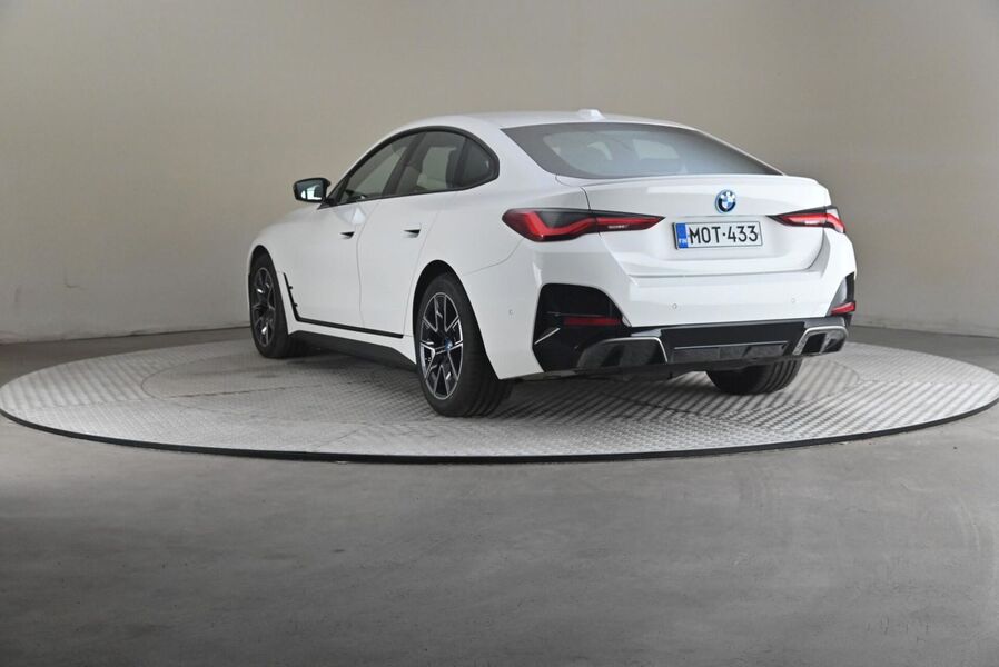 BMW i4 M50 vaihtoauto