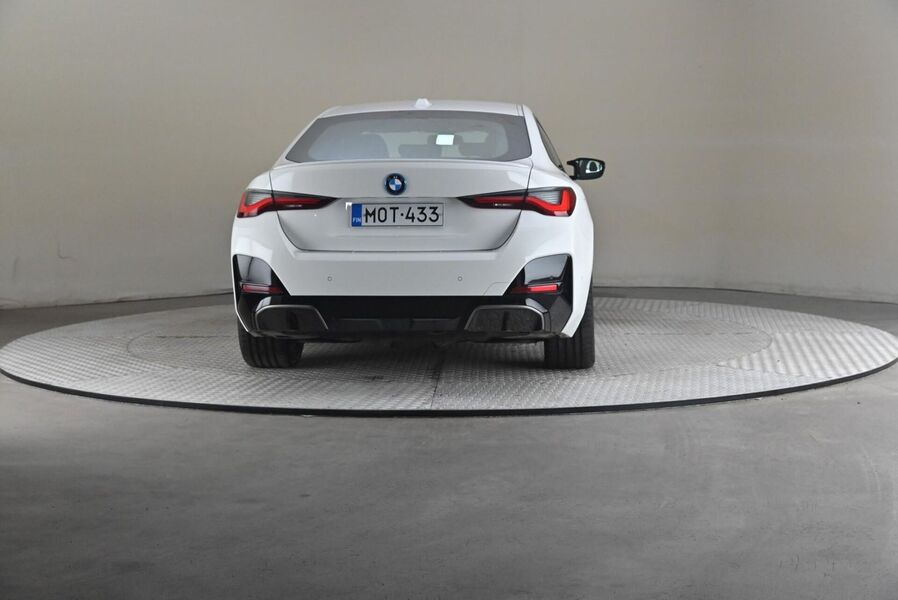 BMW i4 M50 vaihtoauto