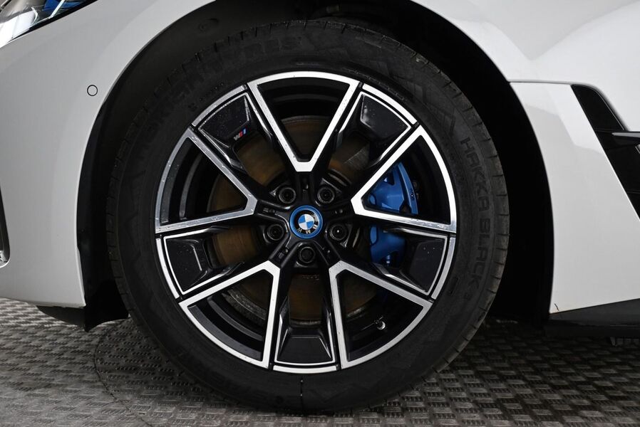 BMW i4 M50 vaihtoauto