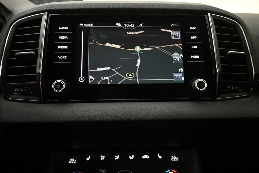 Skoda Karoq vaihtoauto