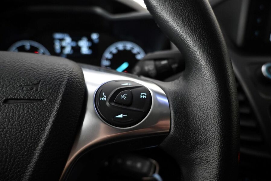 Ford Transit Connect vaihtoauto