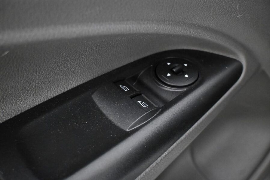 Ford Transit Connect vaihtoauto
