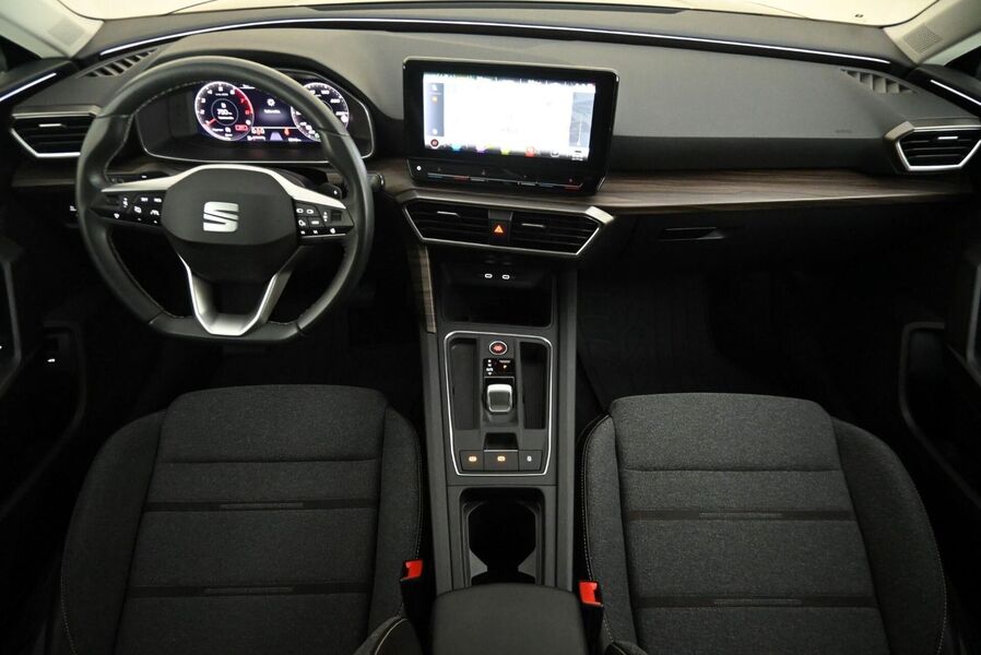 SEAT Leon Sportstourer vaihtoauto