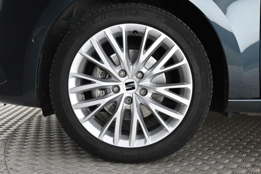 SEAT Leon Sportstourer vaihtoauto