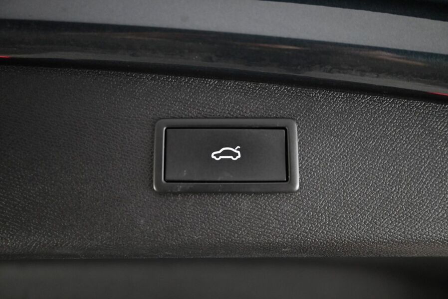 SEAT Leon Sportstourer vaihtoauto