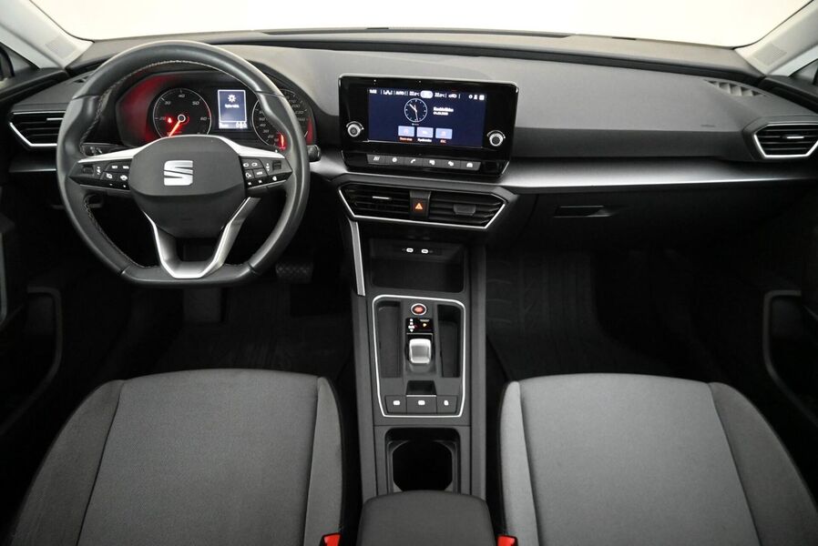 SEAT Leon Sportstourer vaihtoauto