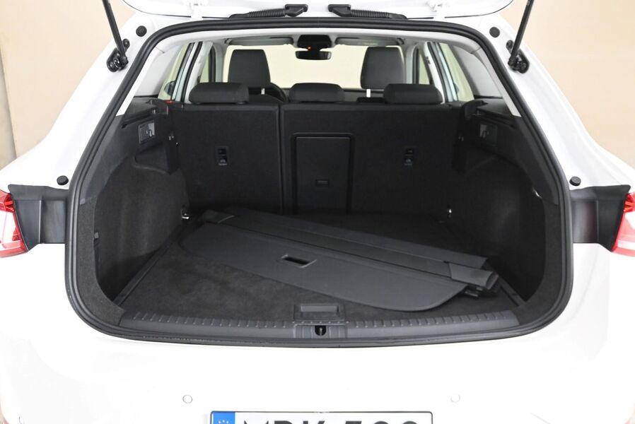 SEAT Leon Sportstourer vaihtoauto